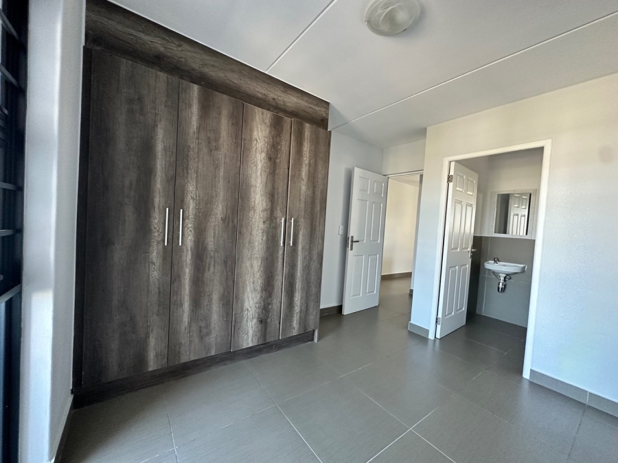 2 Bedroom Property for Sale in Parklands North Western Cape